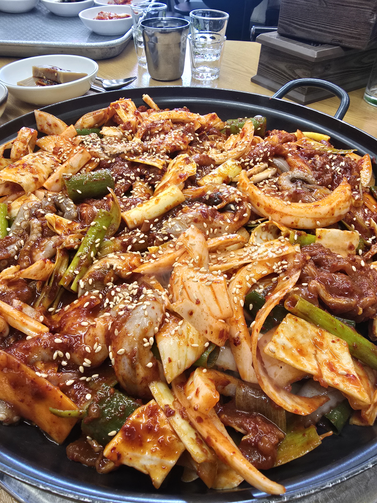 Hongganebudaejjigae (홍가네부대찌개) 3