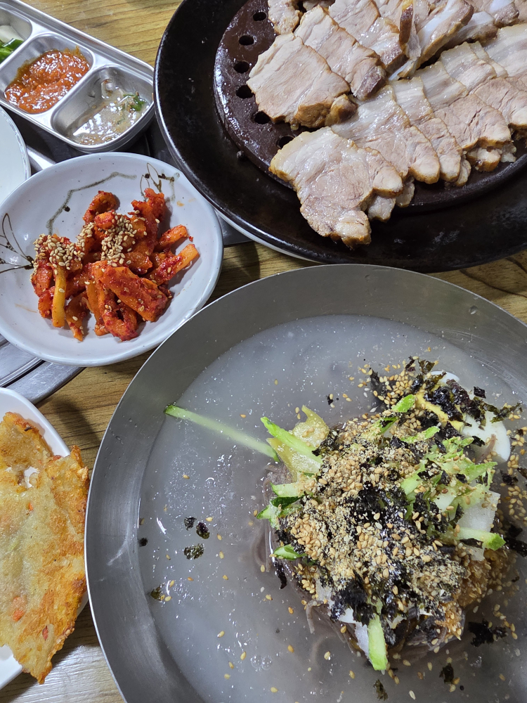 동해막국수퇴계점 1