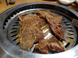 Joyeonghwanuidaeyanghanbangsutbulgalbi (조영환의대양한방숯불갈비) 1