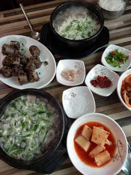 Sijangsundae (시장순대) 1
