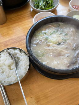 복돈이가마솥순대국 대표 사진