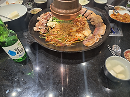 Sotgojip, kapeittu (솥고집, 카페이뚜) 2