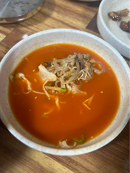 Choenaengmyeon (최냉면) 2