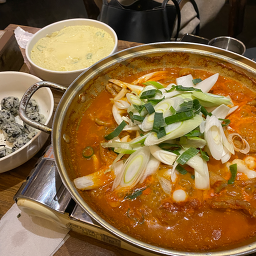 홍미닭발 강남점 사진 2