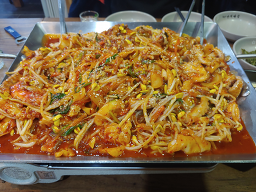 Jeongyungi hwangchillakji (정윤기 황칠낙지) 2