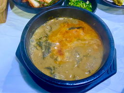 Baeknyeonchueotangmegimaeuntang (백년추어탕메기매운탕) 2