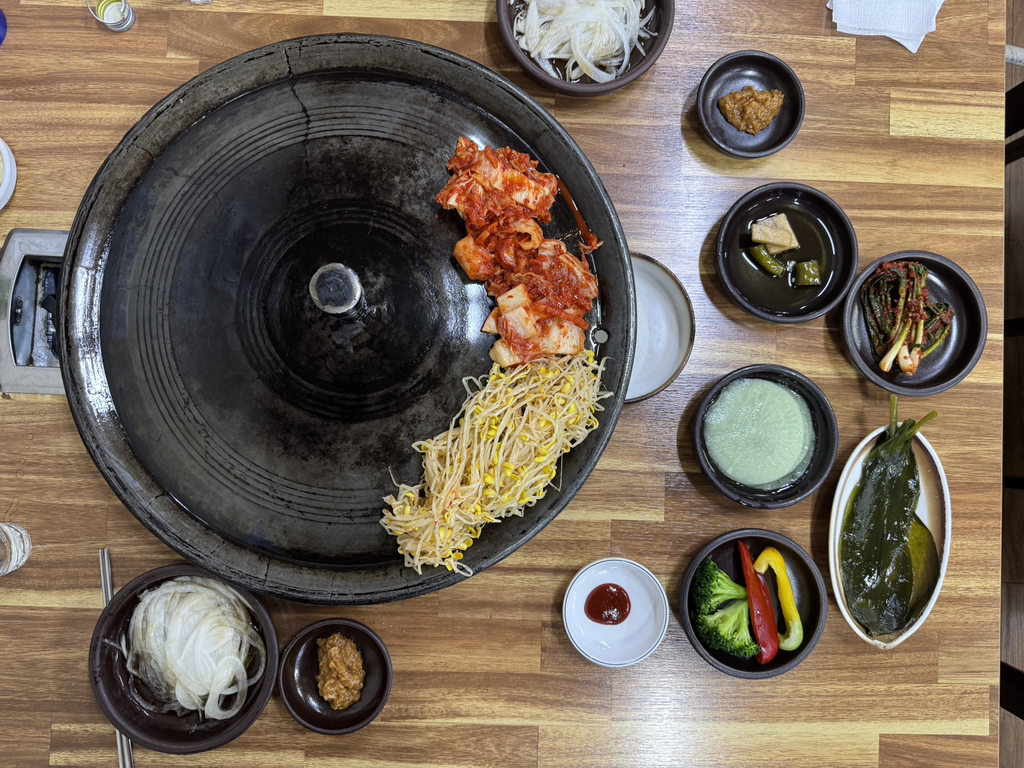 Sigolsotdanjisamgyeopsal 4