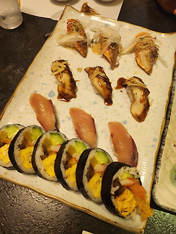 Damichobap (다미초밥) 2