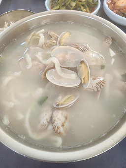 Igasonkalguksu (이가손칼국수) 2