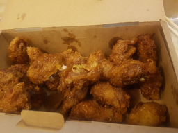 Gyochonchikin gimjejeom, imsilNchijeupija (교촌치킨 김제점, 임실N치즈피자) 1