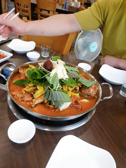 뼈큰감자탕 4