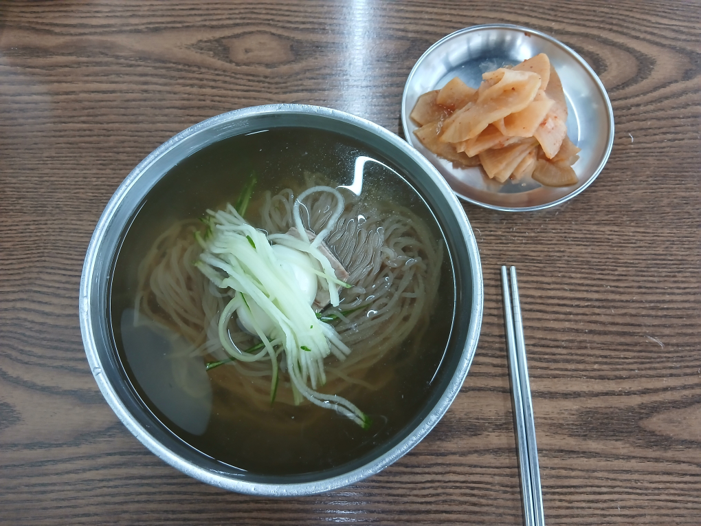 Okcheonnaengmyeonhwanghaesikdang (옥천냉면황해식당) 2