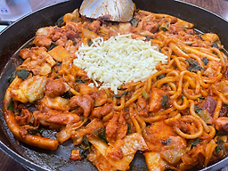 Chuncheongol dakgalbi (춘천골 닭갈비) 3