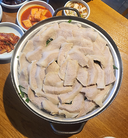 Haesuyukjang (해수육장) 3
