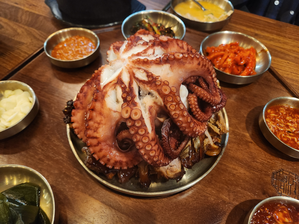 Paldomanjok (팔도만족) 2