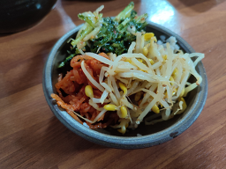 Gangwondo gamjaongsimikalguksu (강원도 감자옹심이칼국수) 2