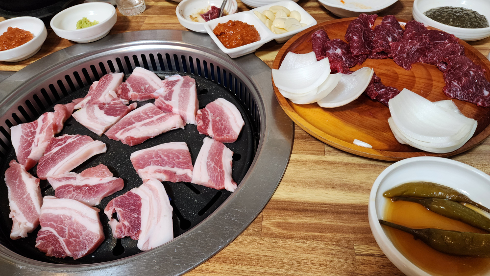 호반식육식당 1