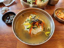 Munsusanguksujip (문수산국수집) 2