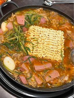 신의주부대찌개 4