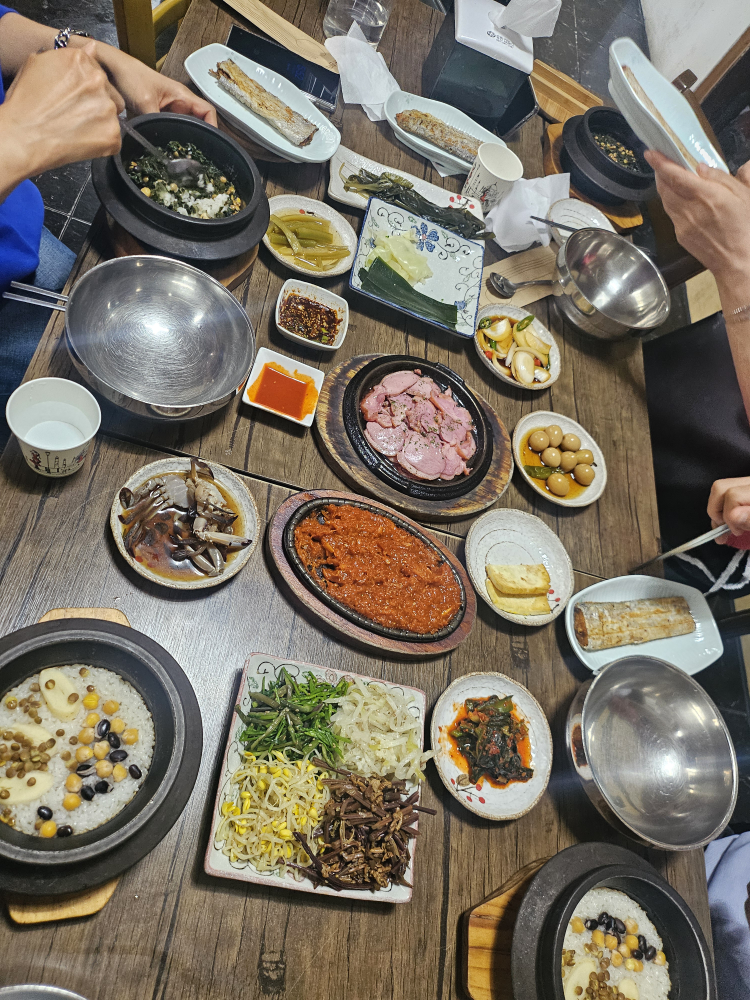 Durehanjeongsik (두레한정식) 2