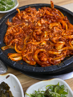 Jangsuorimaeul (장수오리마을) 3
