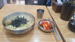홍두깨손칼국수 1