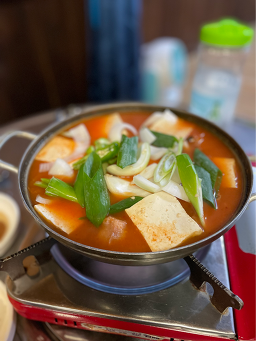 Gimhaebongadwitgogi (김해본가뒷고기) 3