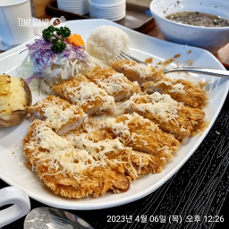 Hongsidongaseu (홍시돈가스) 3