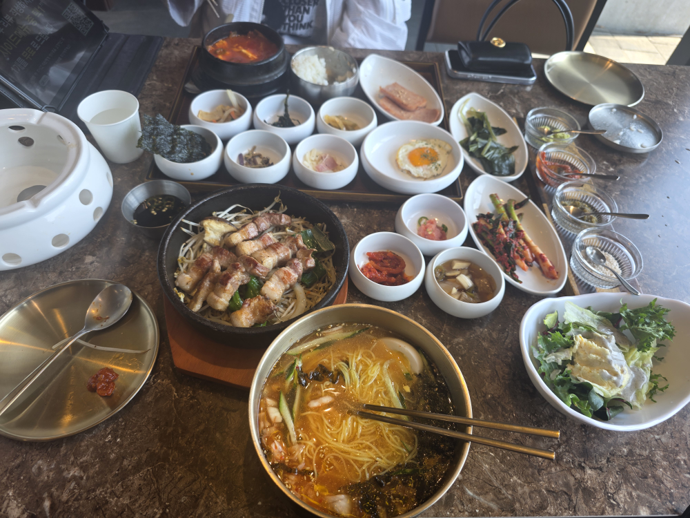 Miraehoegwan (미래회관) 2