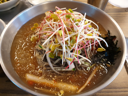 본가중앙탑막국수 1