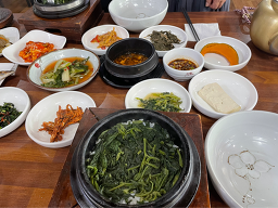 Mandeurigondeurebap (만드리곤드레밥) 2