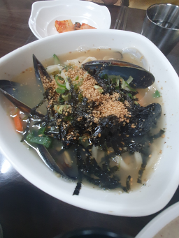 Yejine patkalguksu (예지네 팥칼국수) 3