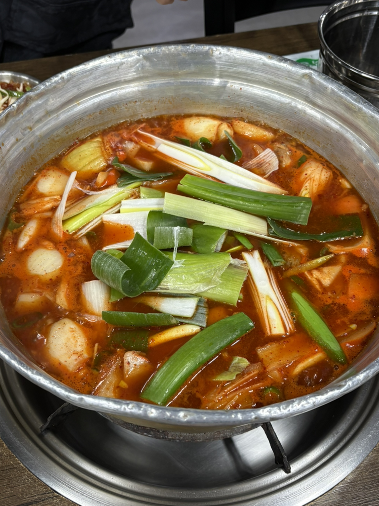 Dongdaemundakhanmari (동대문닭한마리) 3