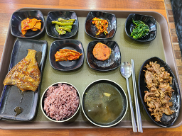 Gogibapsang (고기밥상) 1