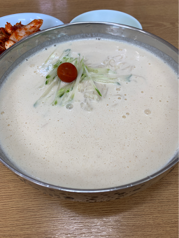 Jeonnongkalguksu (전농칼국수) 3