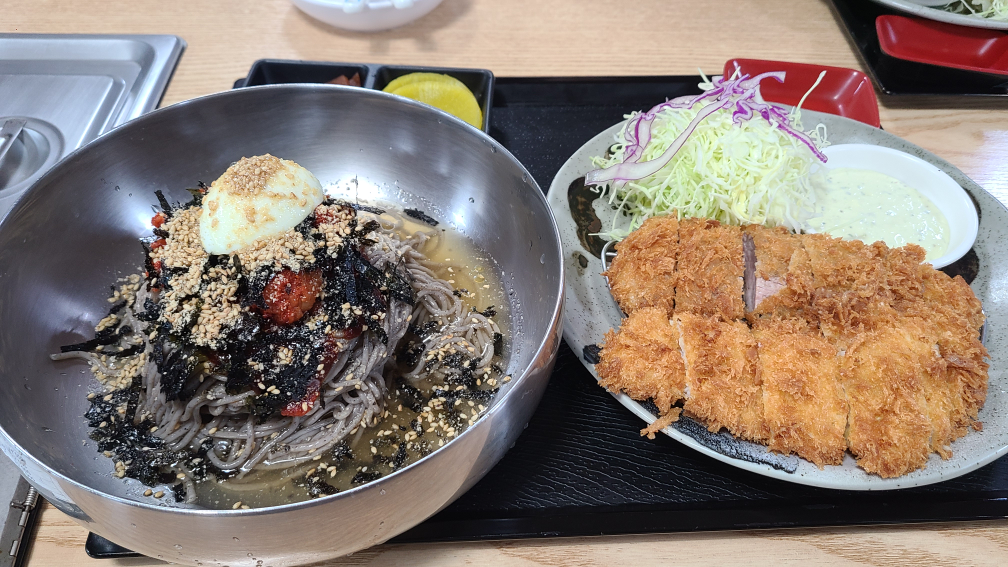 허수아비 돈까스카레전문점 정동점 사진 2