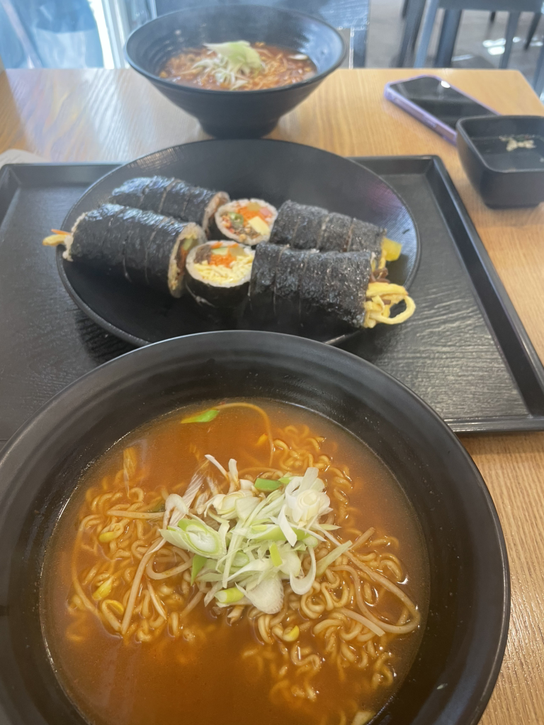 청담동마녀김밥 삼각지직영점 사진 2