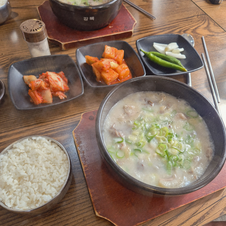 Bonraesundae samcheokgeundeokjeom (본래순대 삼척근덕점) 2