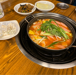 Yujeongsikdang (유정식당) 2