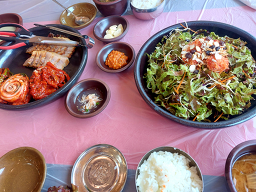 Hangaribossam (항아리보쌈) 1