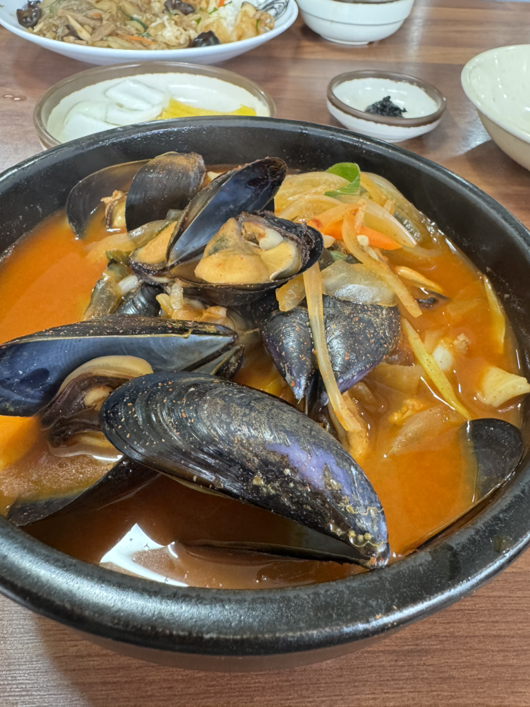 Honggulihaemuljjamppong (홍굴이해물짬뽕) 2