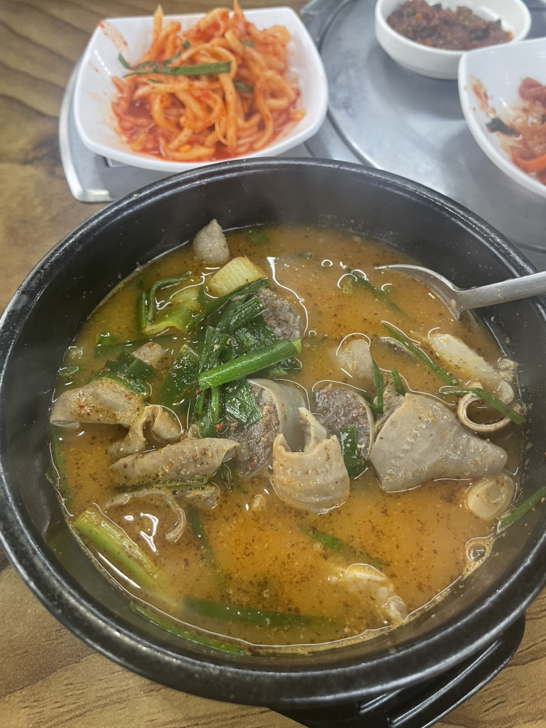 엉또순대백반 사진 3