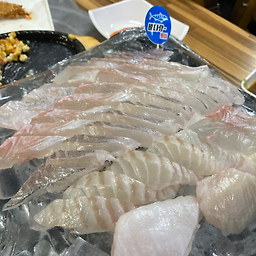 Yeosuapbada (여수앞바다) 3