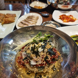 봉평산골메밀촌 행당점 대표 사진