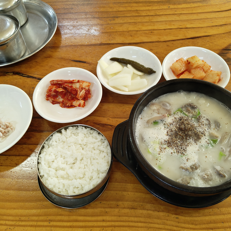 할매순대국 1