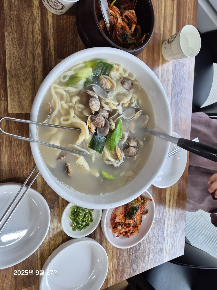 바지락손칼국수 사진 2