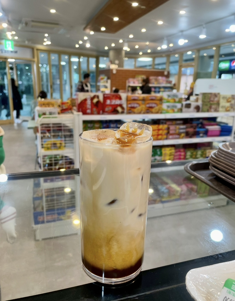 Alpeuseukape (알프스카페) 1