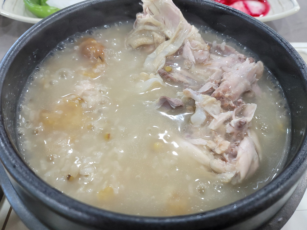 Yussinebonganurungjisamgyetang hamanjeom 4
