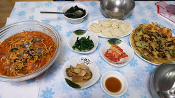 Bubuhoetjip (부부횟집) 3