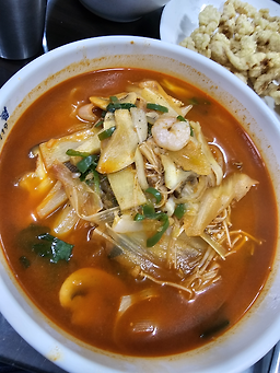 Dabinbanjeom (다빈반점) 1